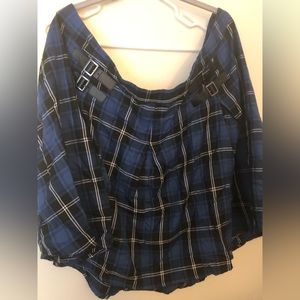 Plus size women’s plaid skirt